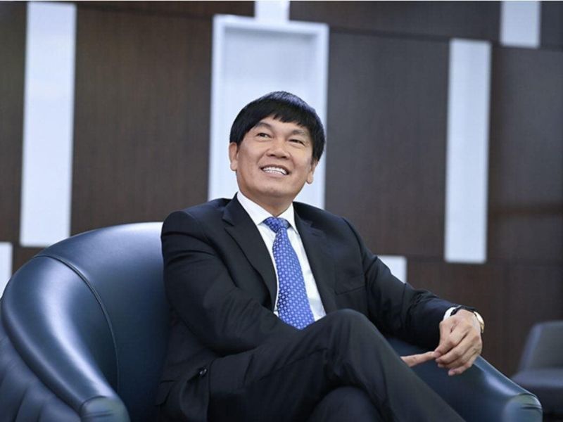 Doanh nhân Trần Đình Long