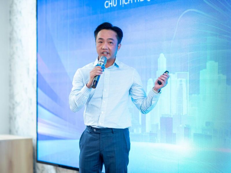 Chân dung Nguyễn Quốc Cường