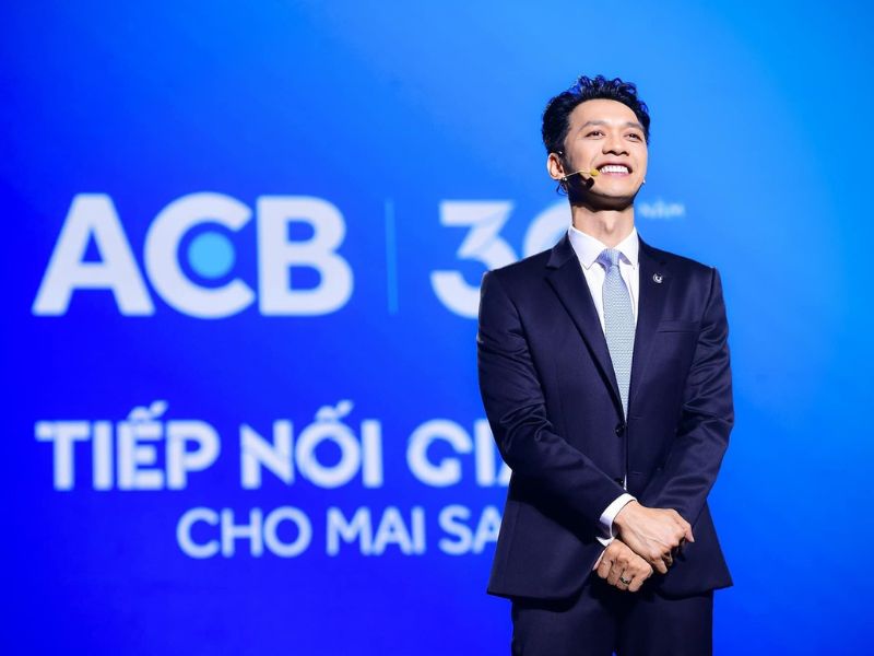 Chân dung Trần Hùng Huy